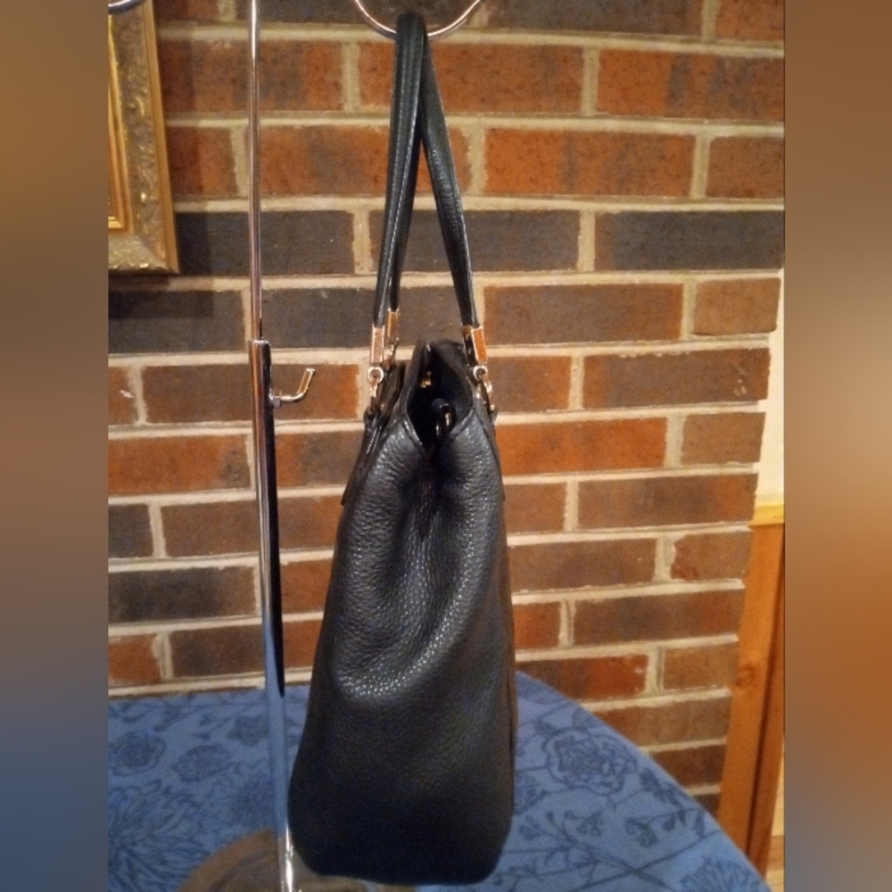 Coach Satchel Black with Navy Blue interior.  clean, excellent used condition - Picture 3 of 11